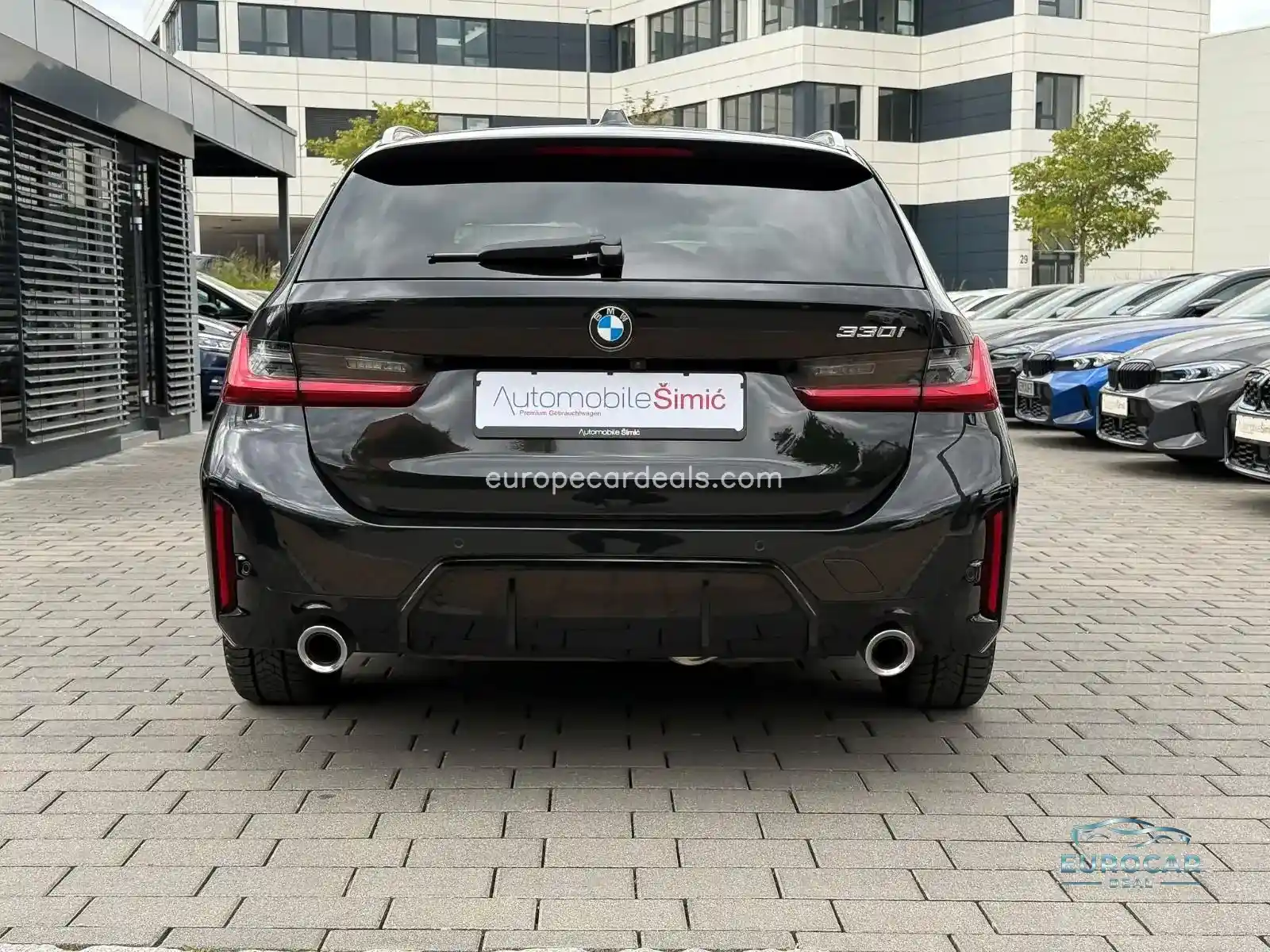 BMW 330