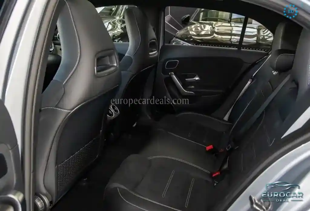 Mercedes-Benz A 220