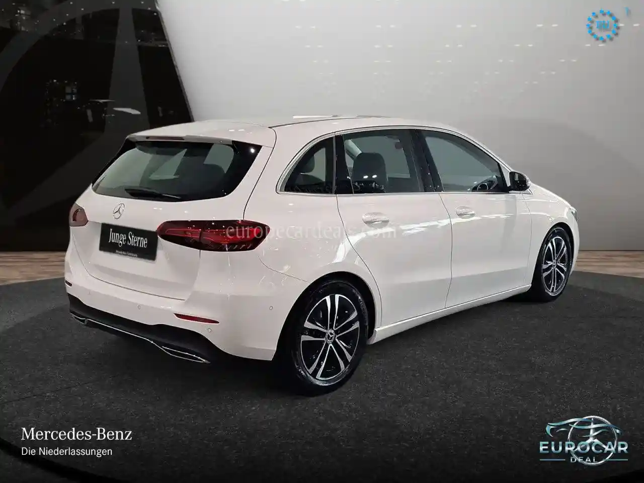 Mercedes-Benz B 180