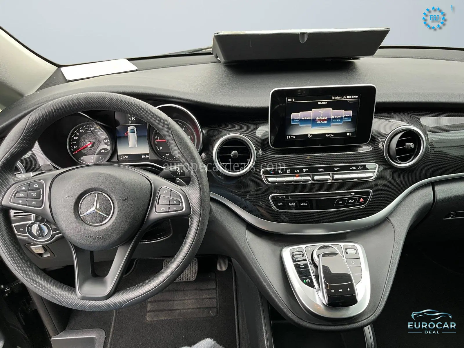 Mercedes-Benz V 220