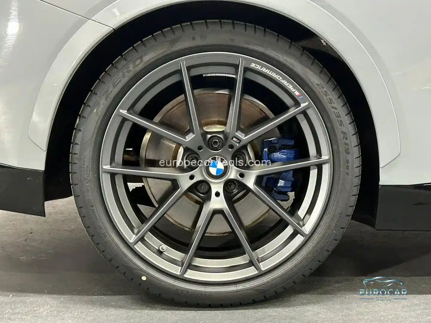BMW M240i
