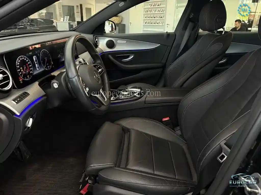 Mercedes-Benz E 300