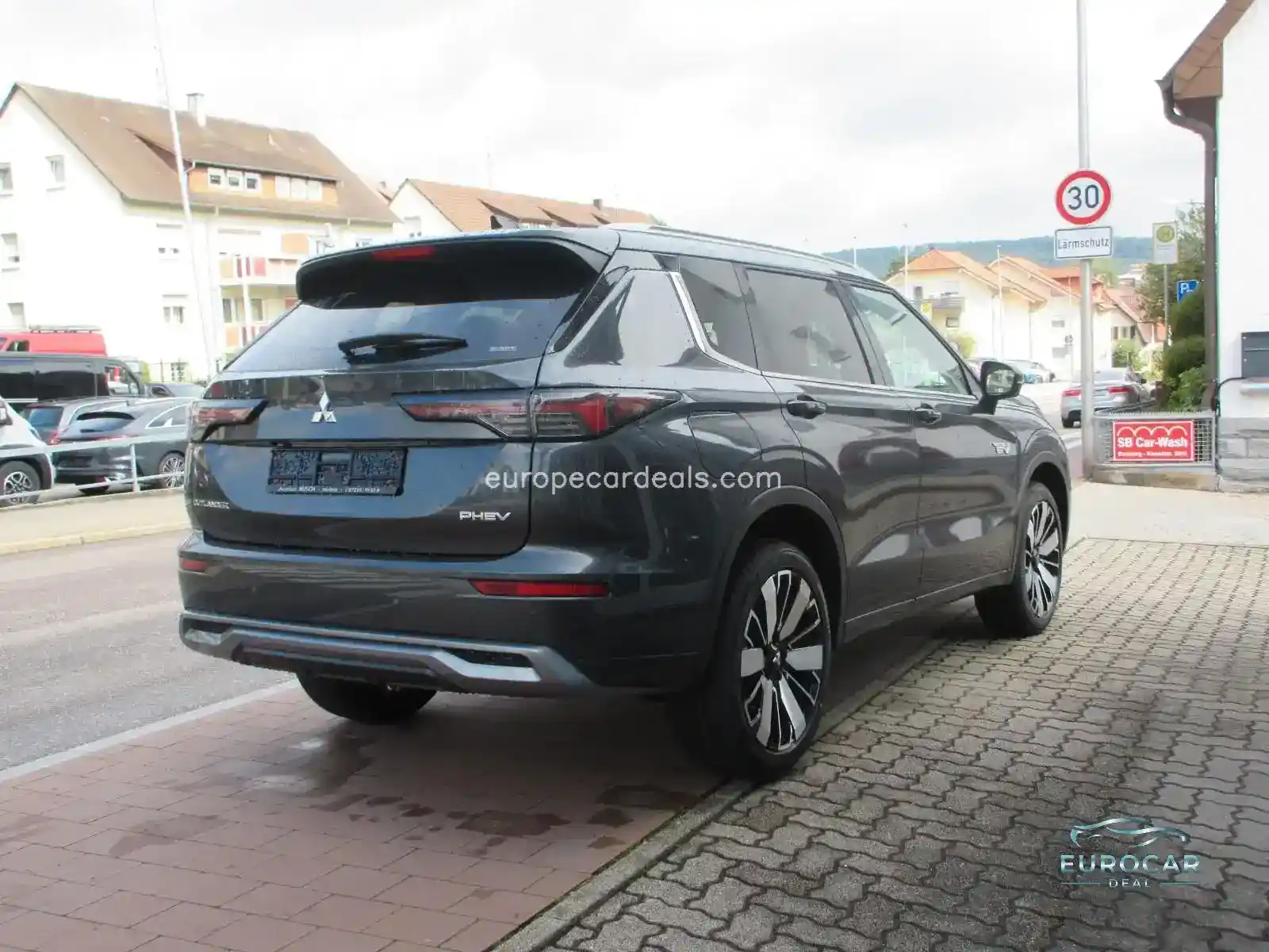 Mitsubishi Plug-in Hybrid Outlander