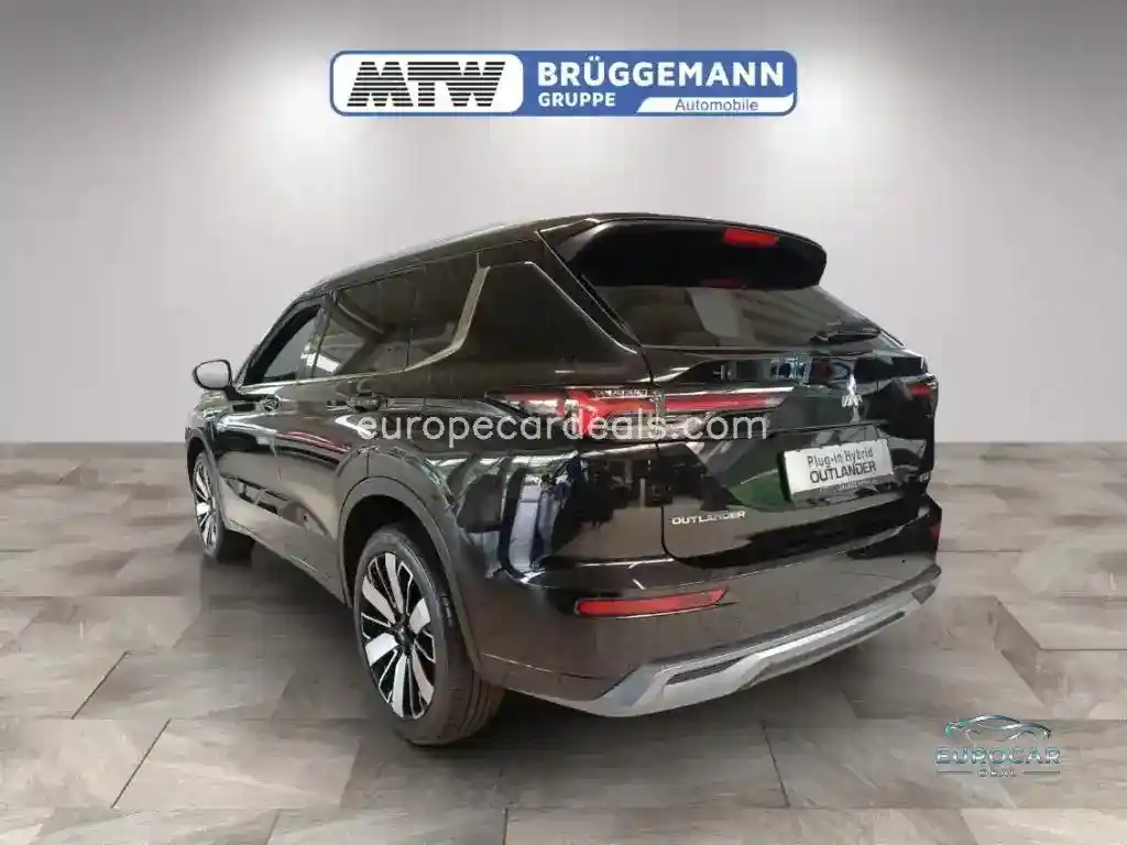 Mitsubishi Plug-in Hybrid Outlander