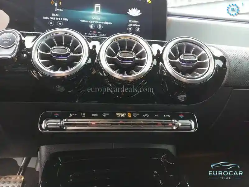 Mercedes-Benz A 35 AMG