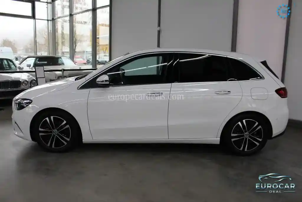 Mercedes-Benz B 220
