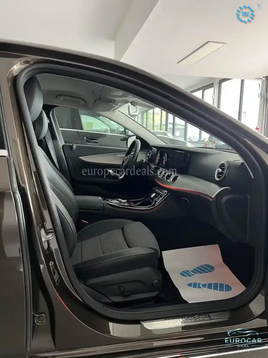 Mercedes-Benz E 200