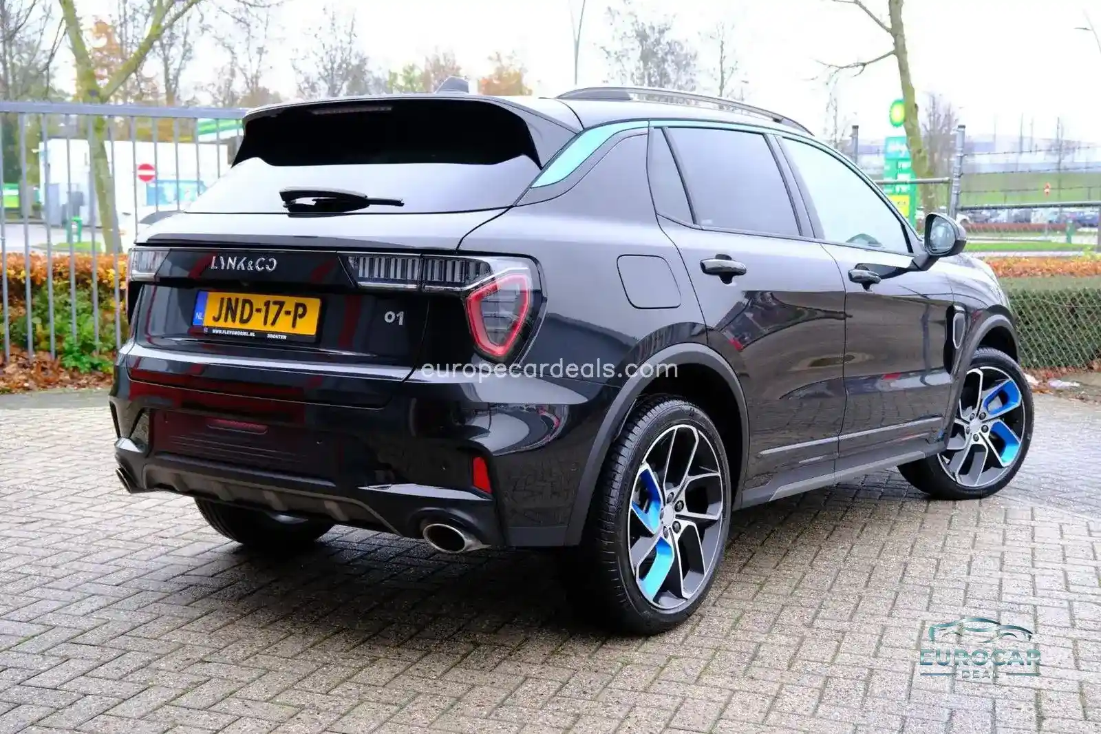 Lynk&Co 01