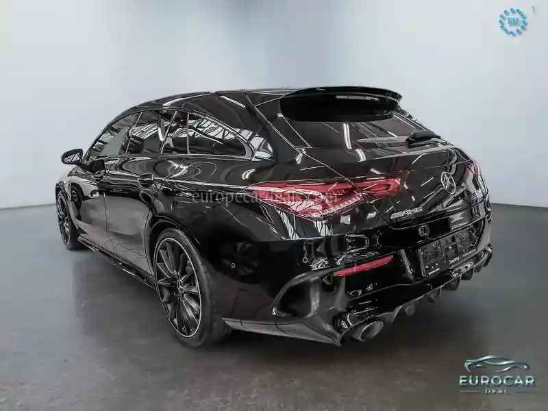 Mercedes-Benz CLA 35 AMG Shooting Brake