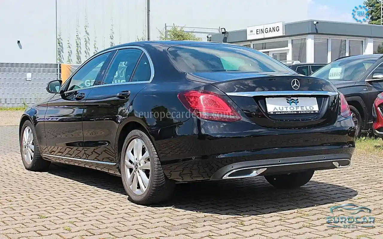 Mercedes-Benz C 180