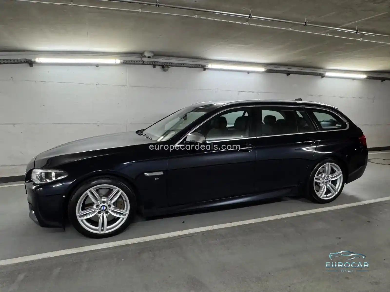 BMW M550