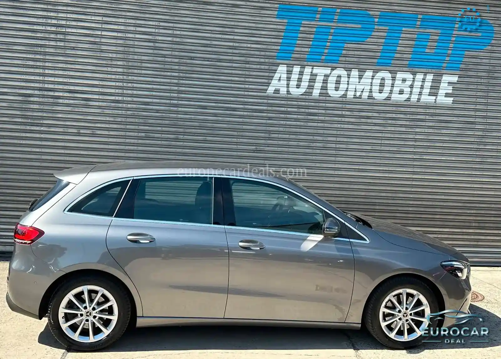 Mercedes-Benz B 220