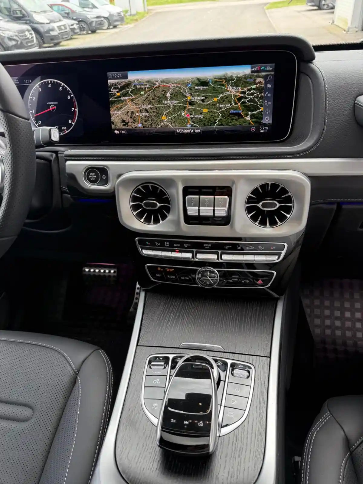 Mercedes-Benz G 500