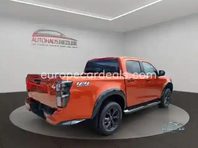 Double Cab 4WD V-CROSS Navi LED Mehrzonenk