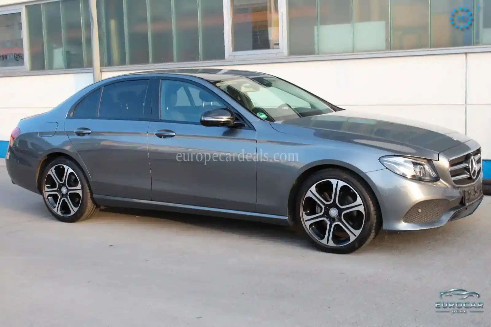 Mercedes-Benz E 220