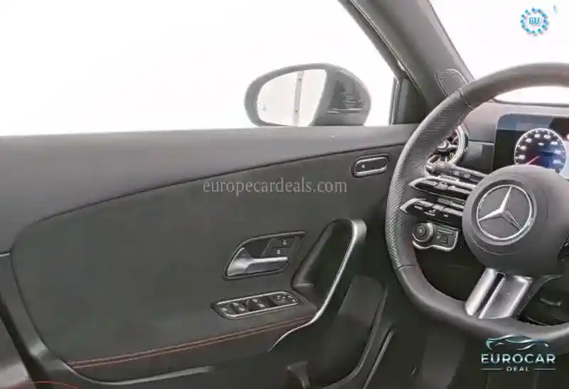 Mercedes-Benz A 220