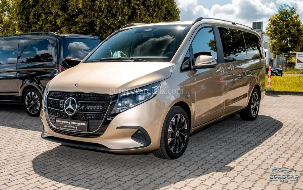 Mercedes-Benz V 220