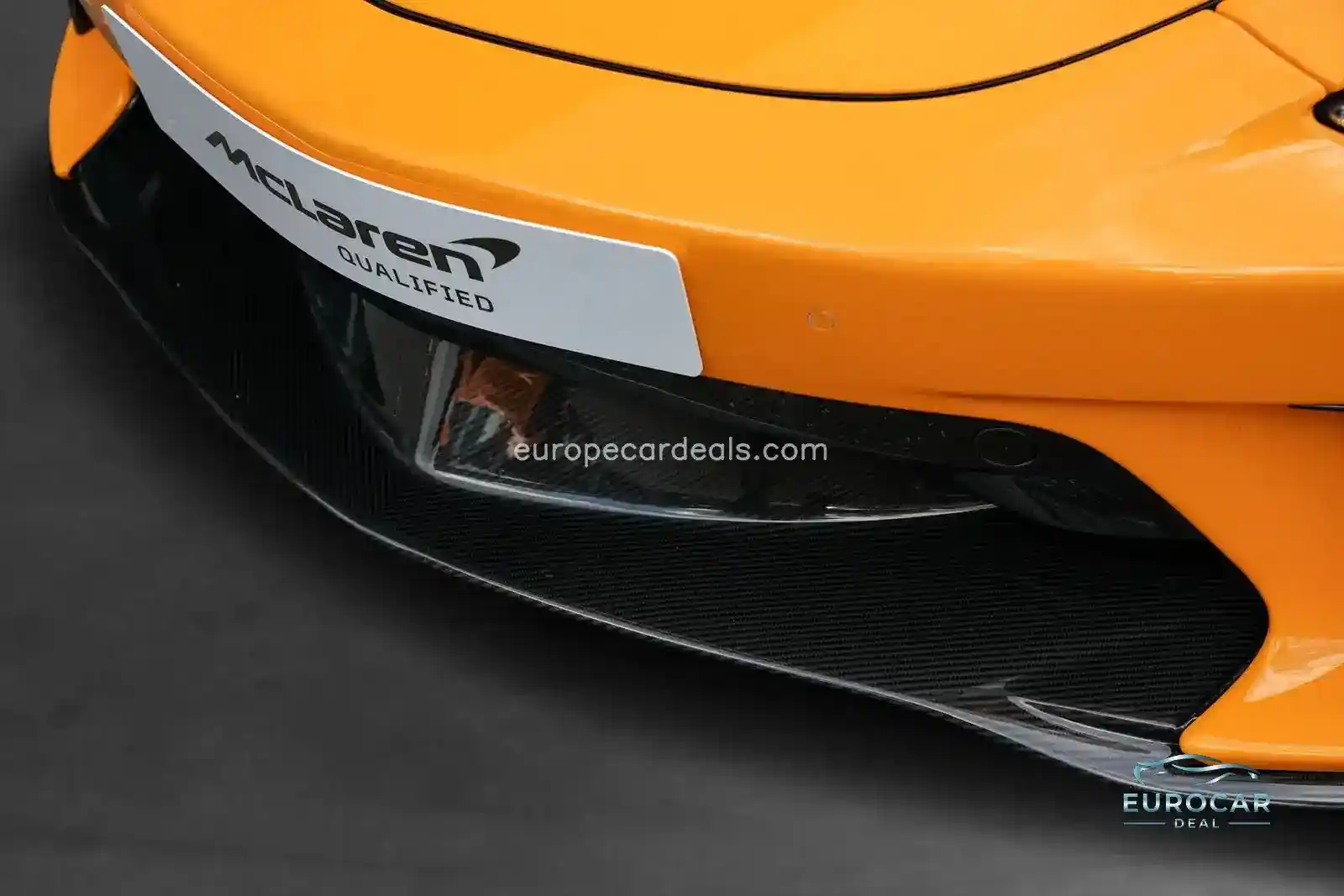 McLaren GT