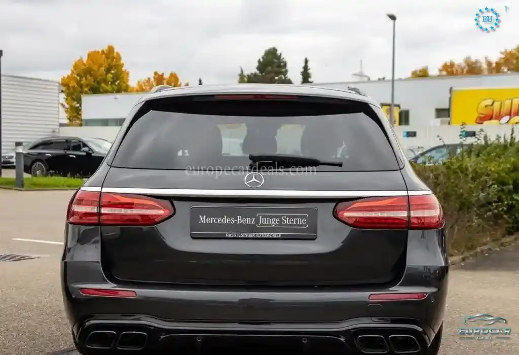 Mercedes-Benz E 63 AMG