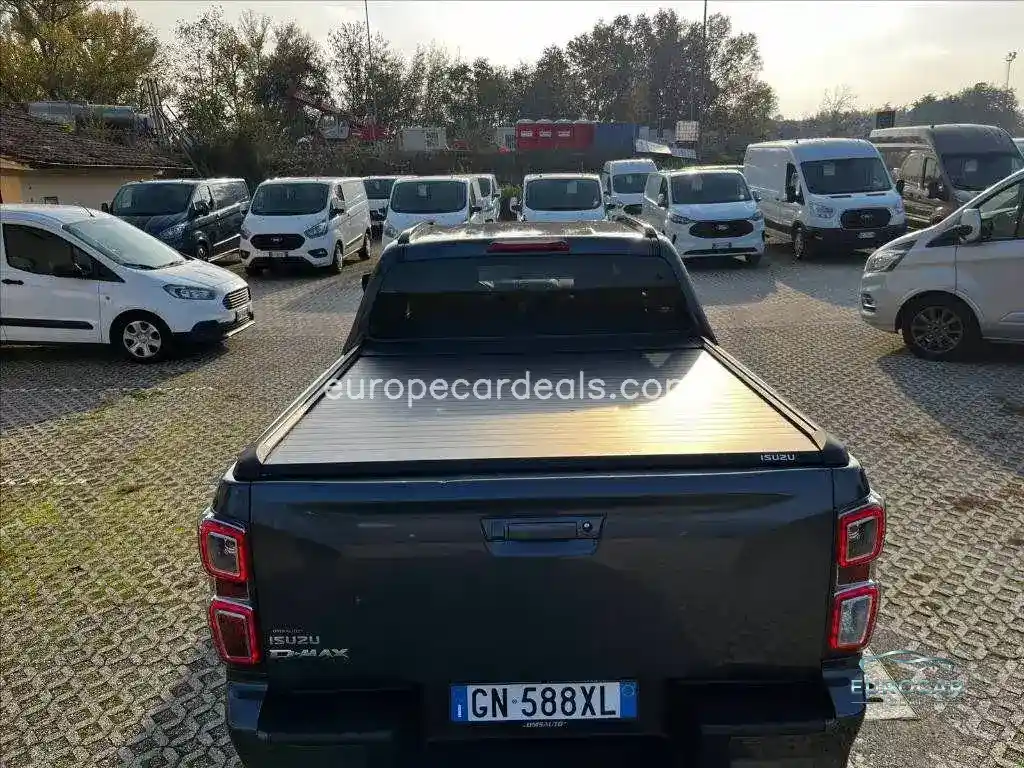 ISUZU D-Max 1.9 td crew N60FF 4×4 auto del 2023