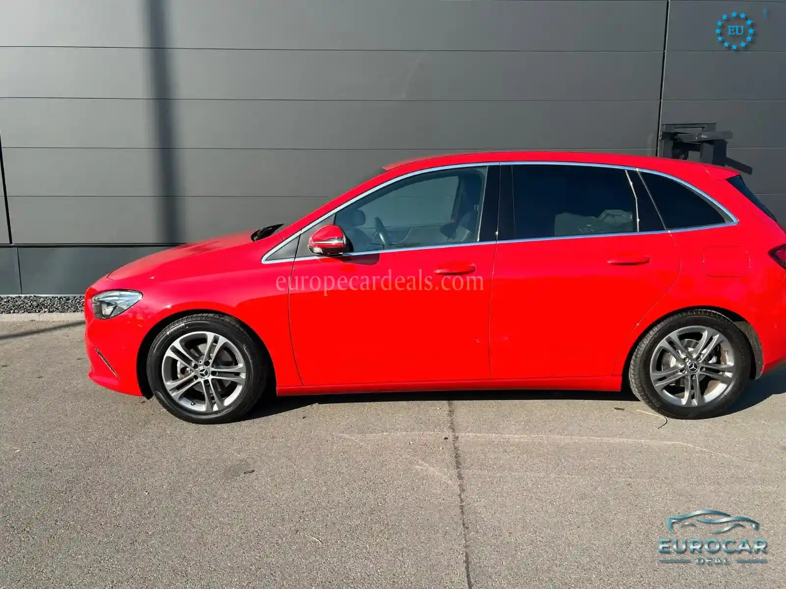 Mercedes-Benz B 180