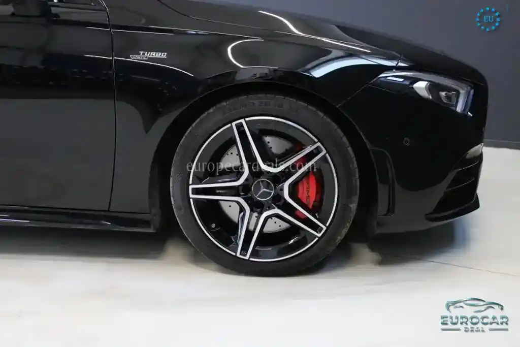 Mercedes-Benz A 35 AMG