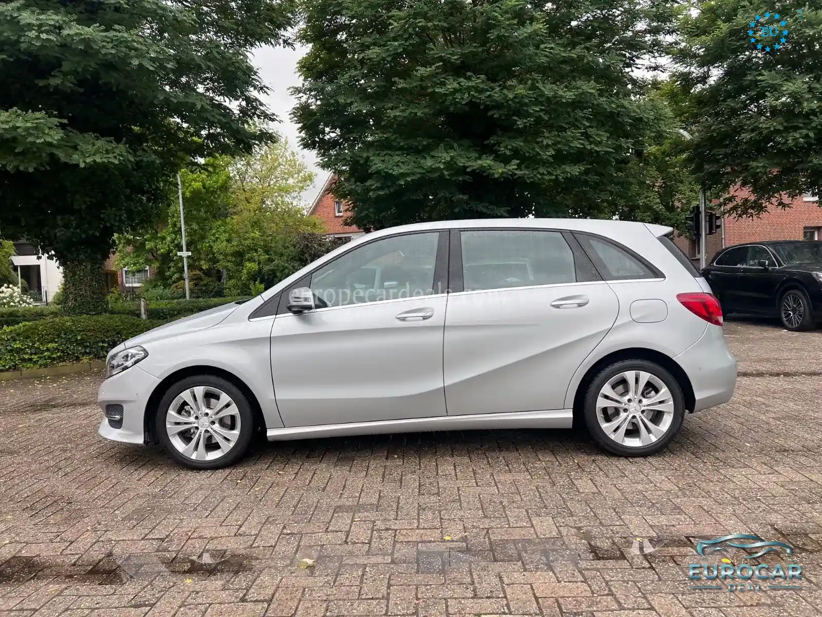 Mercedes-Benz B 220