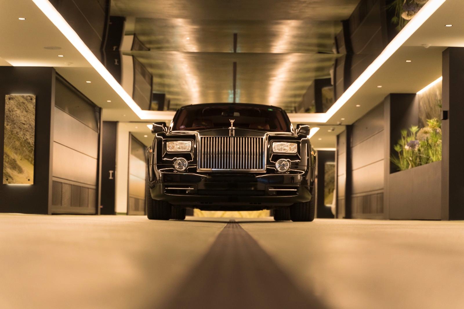 Rolls-Royce Phantom
