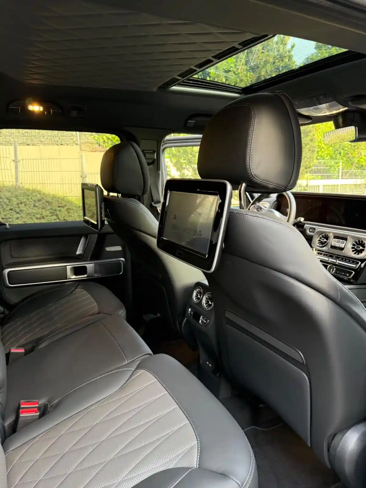 Mercedes-Benz G 500