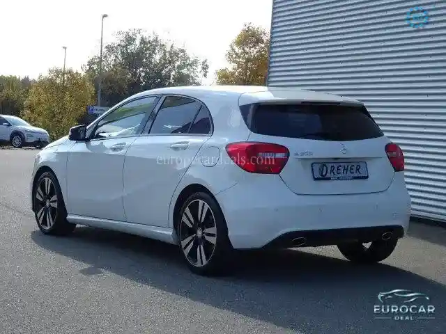Mercedes-Benz A 200