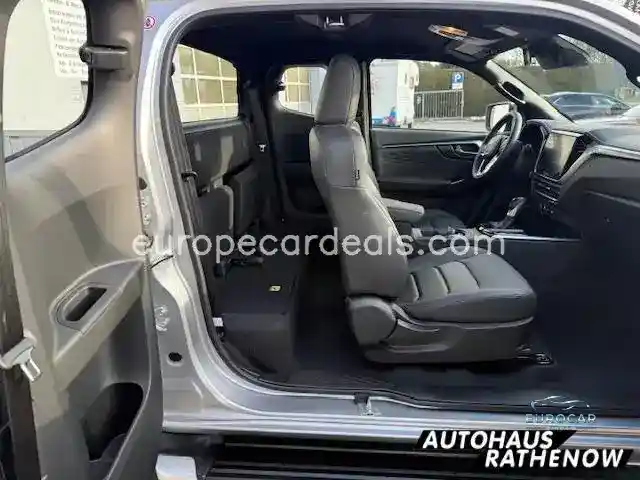 Space Cab 4X4 Allrad LSE Autom.MY2025 Lede