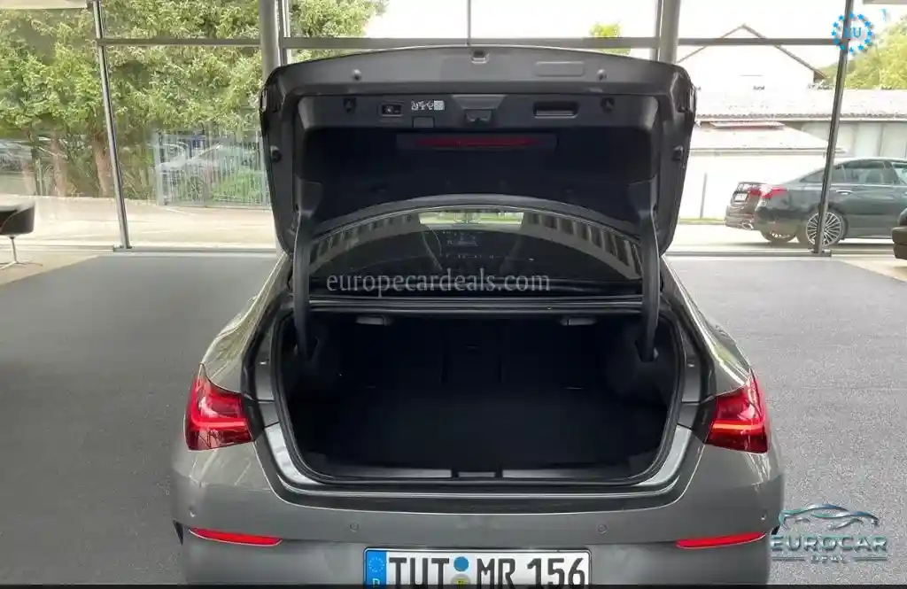 Mercedes-Benz CLA 220