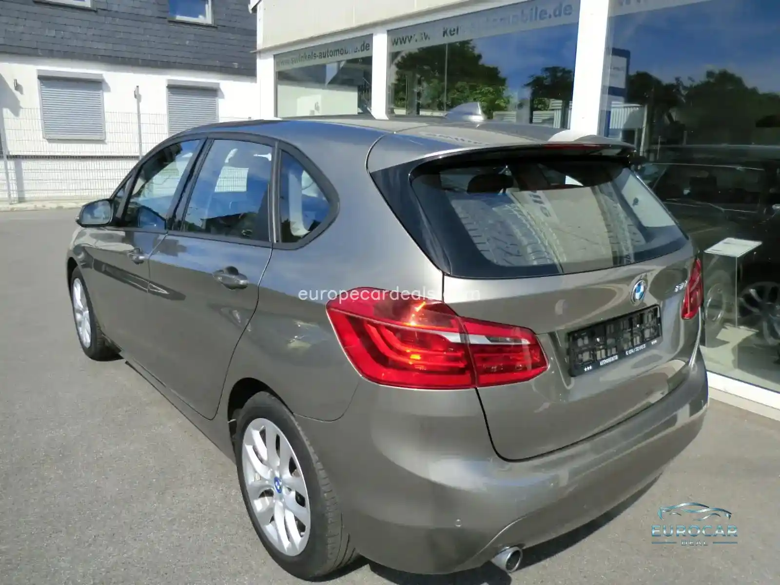 BMW 218