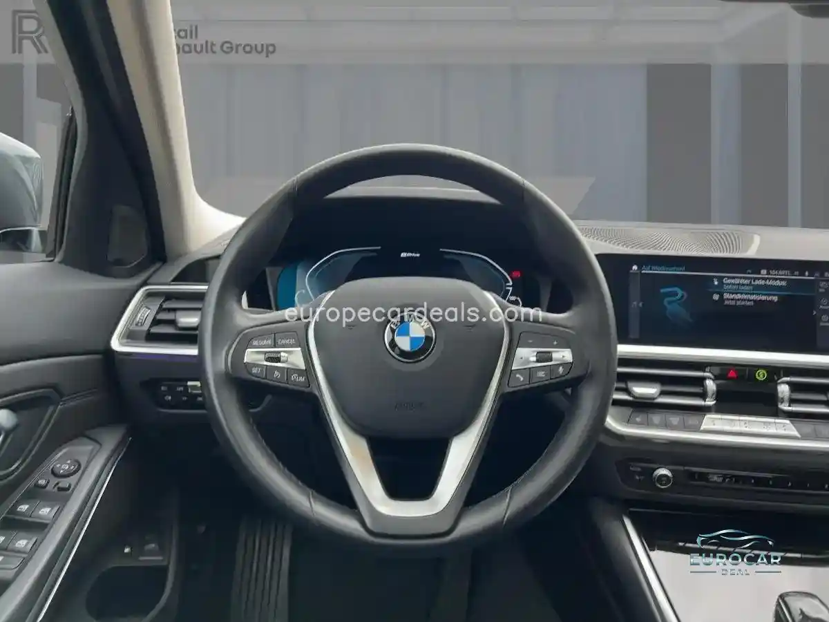 BMW 330