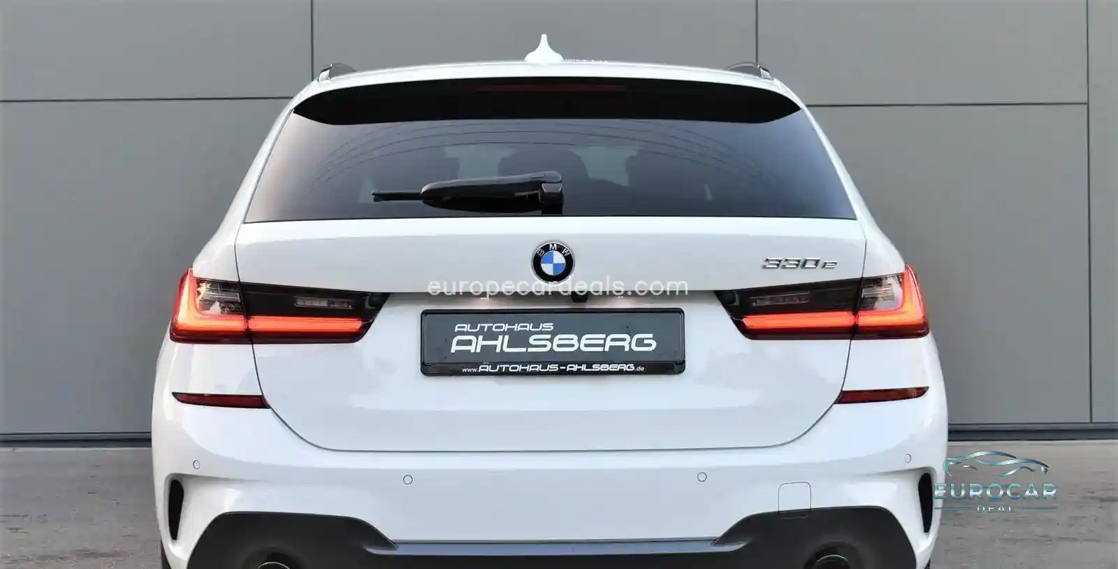 BMW 330