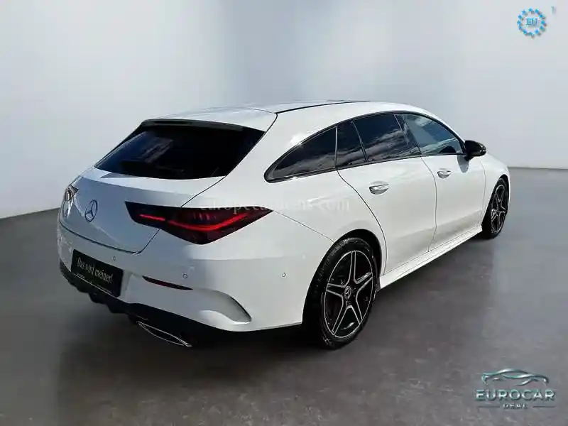 Mercedes-Benz CLA 200 Shooting Brake