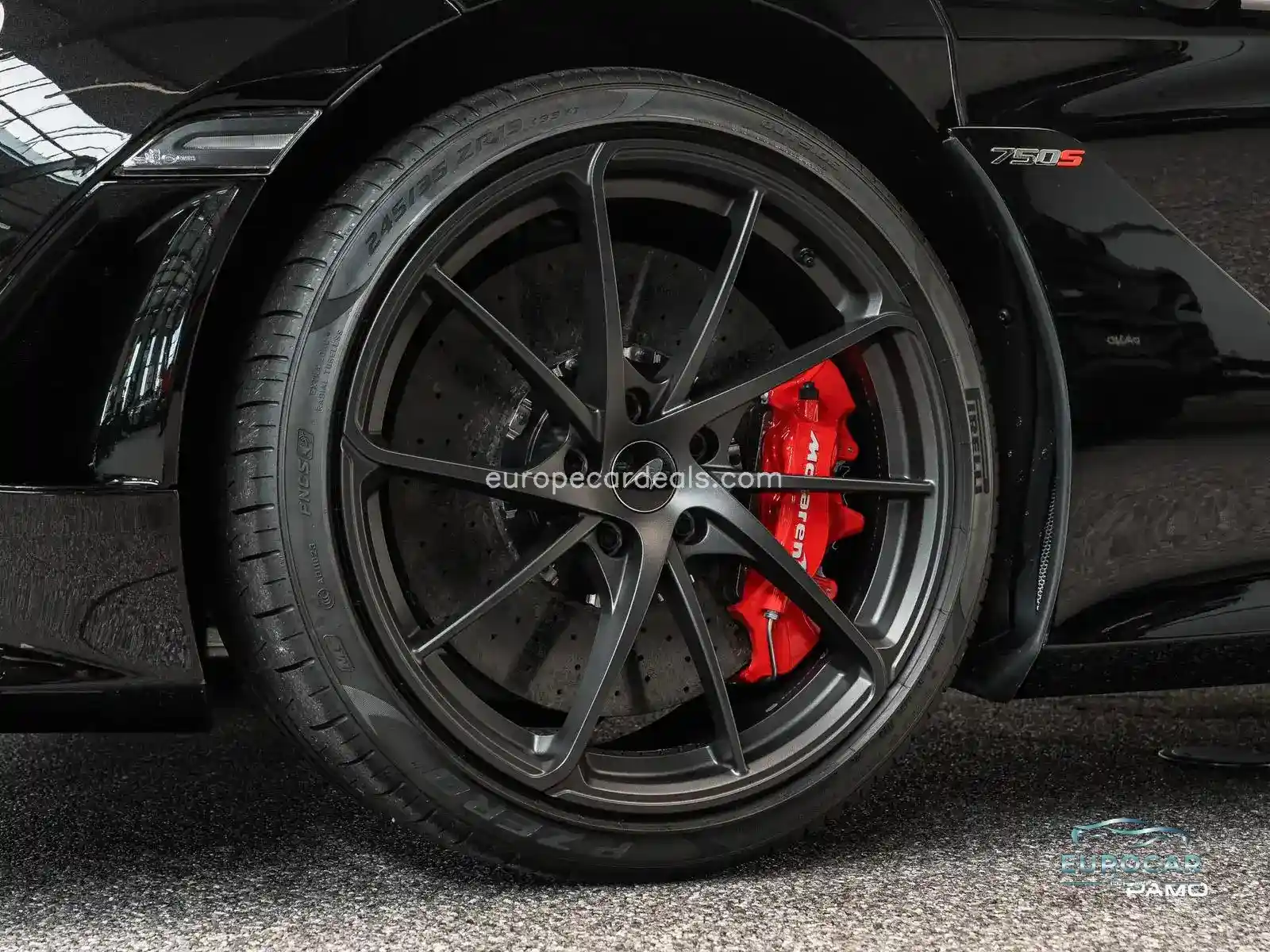 McLaren 750S
