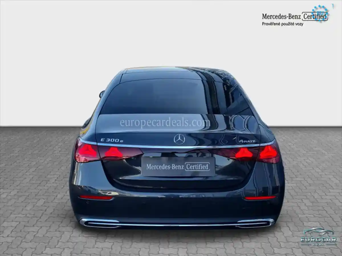 Mercedes-Benz E 300