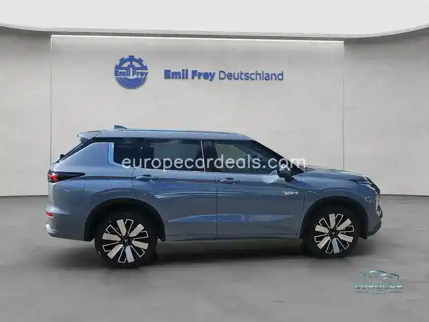 Mitsubishi Plug-in Hybrid Outlander