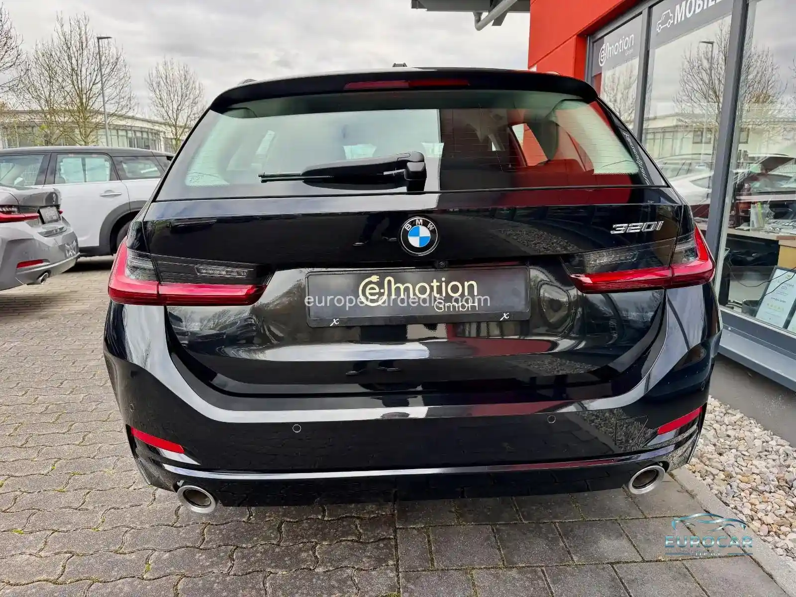 BMW 320