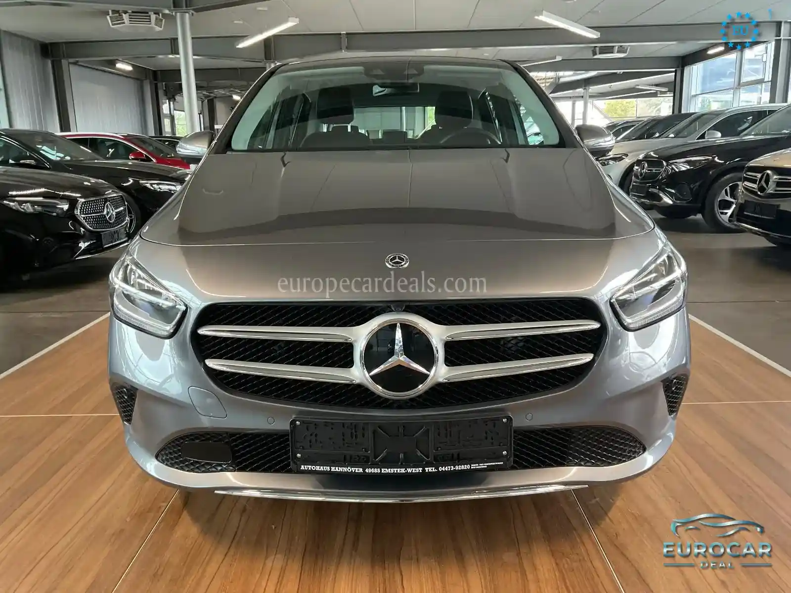 Mercedes-Benz B 180