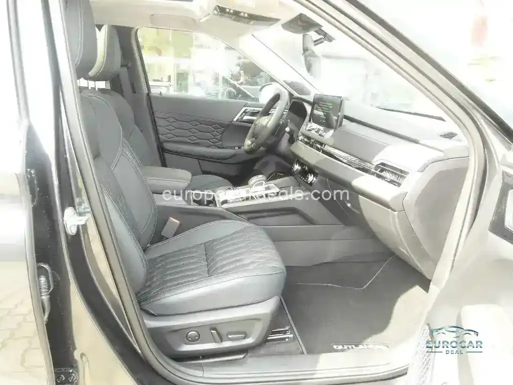 Mitsubishi Plug-in Hybrid Outlander