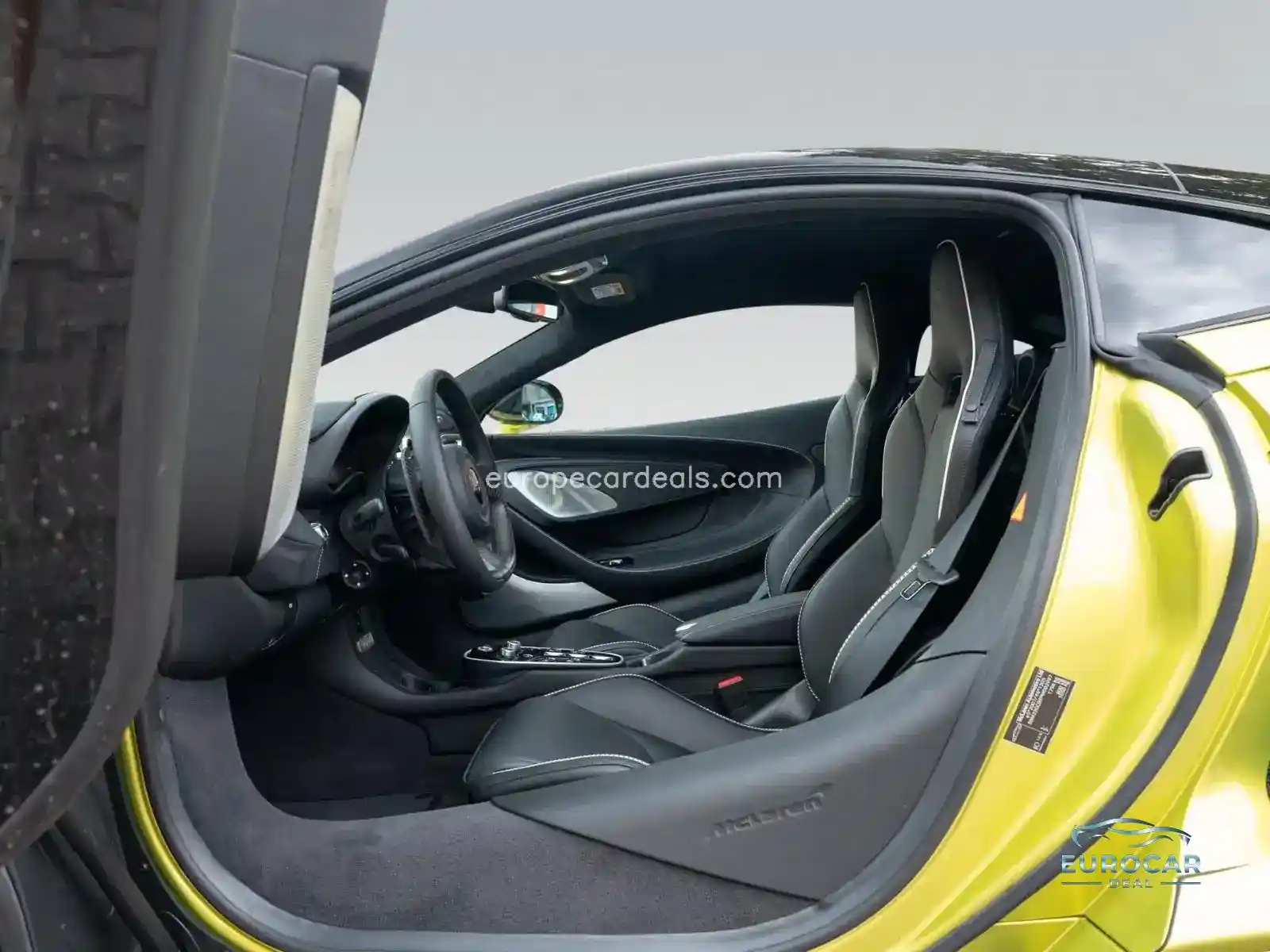 McLaren GT