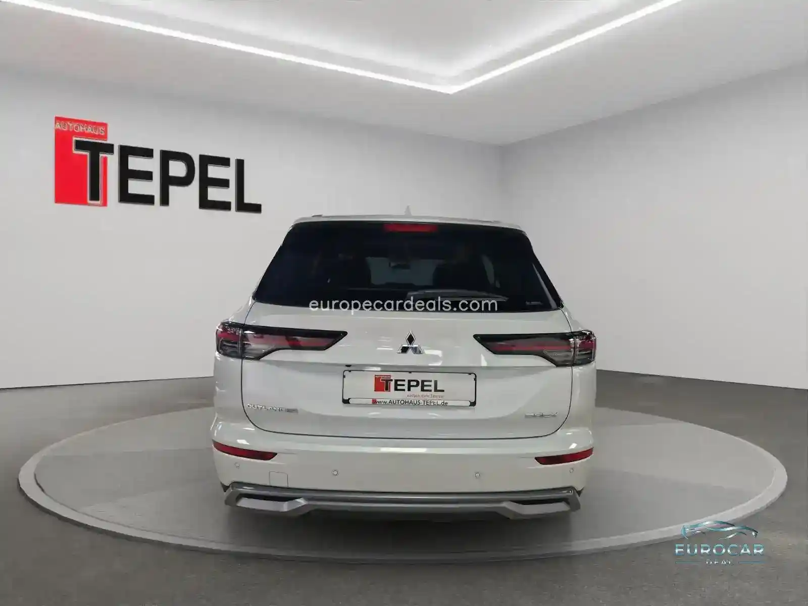 Mitsubishi Plug-in Hybrid Outlander