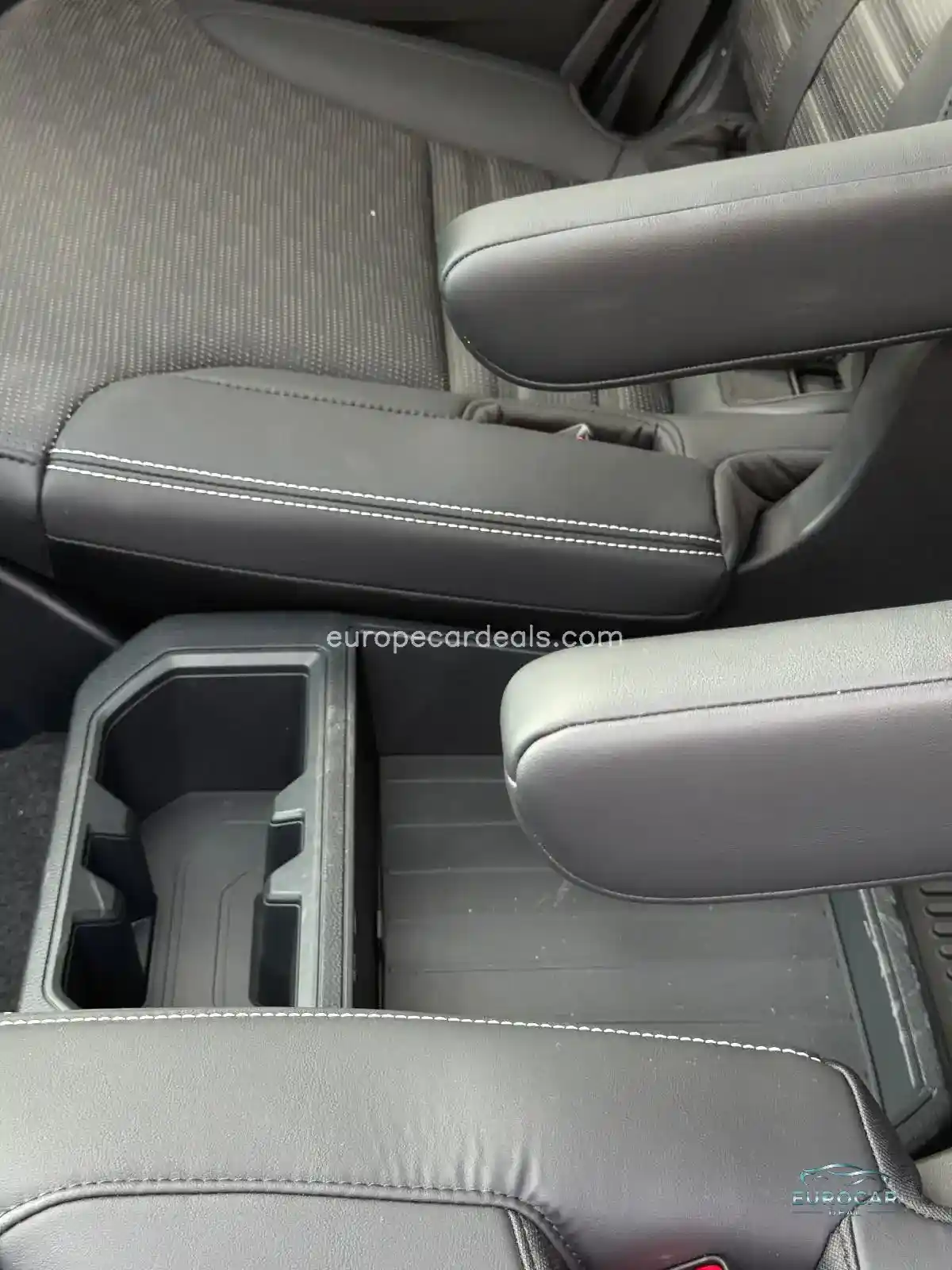 Toyota Sequoia