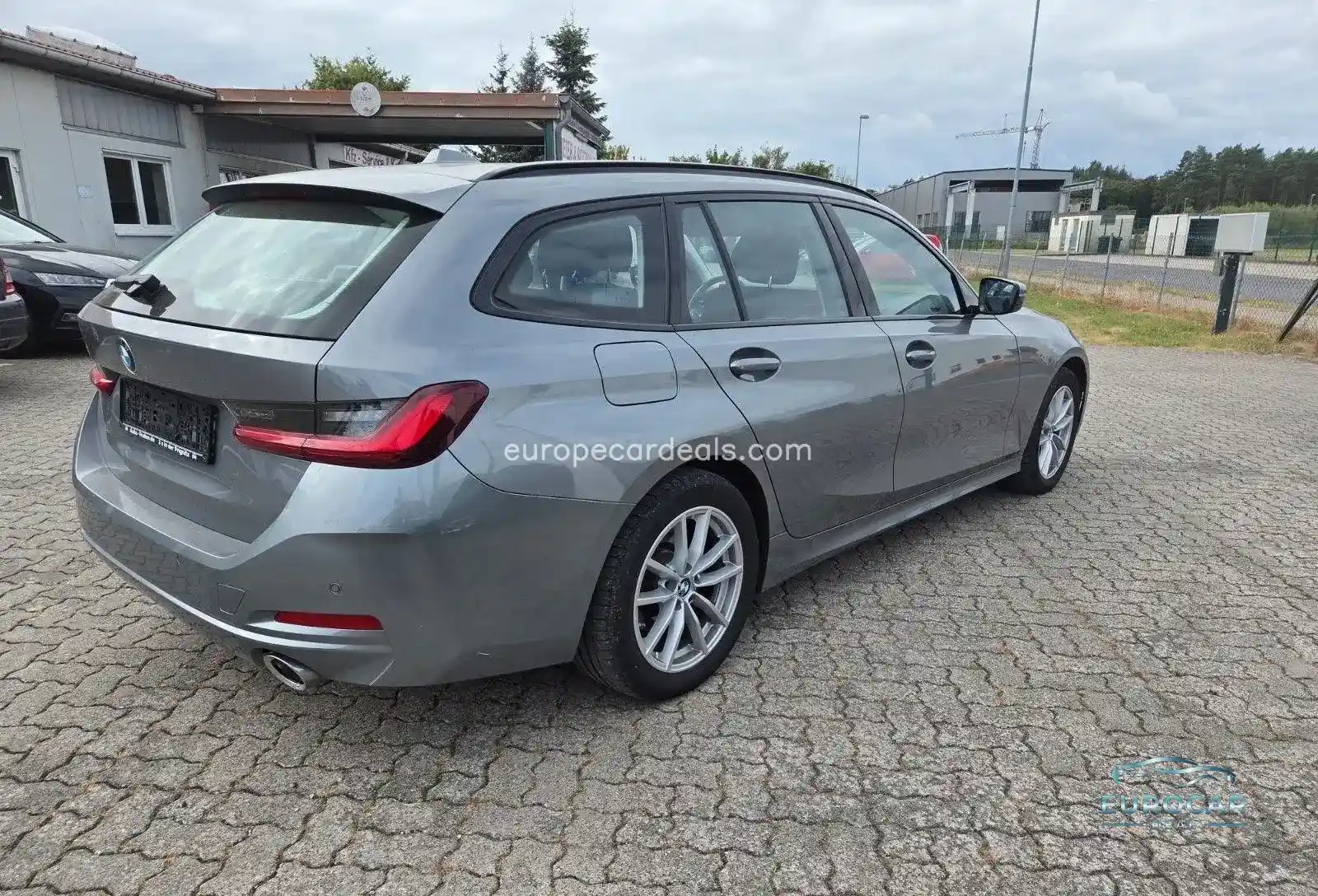 BMW 320