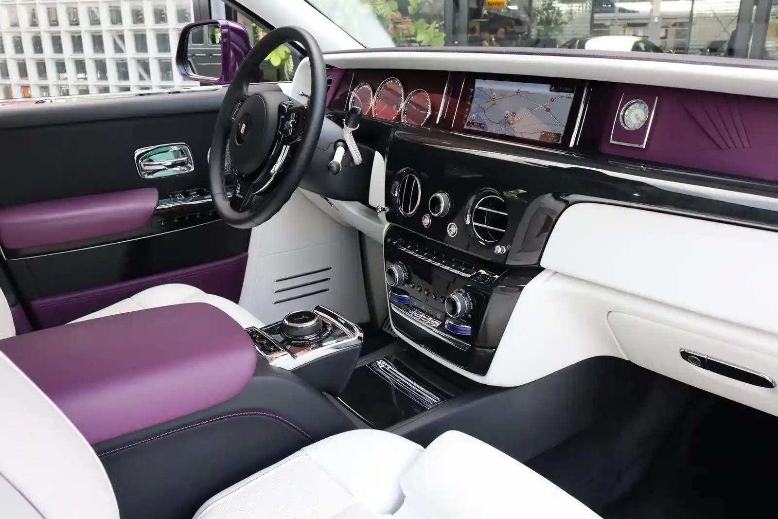 Rolls-Royce Phantom