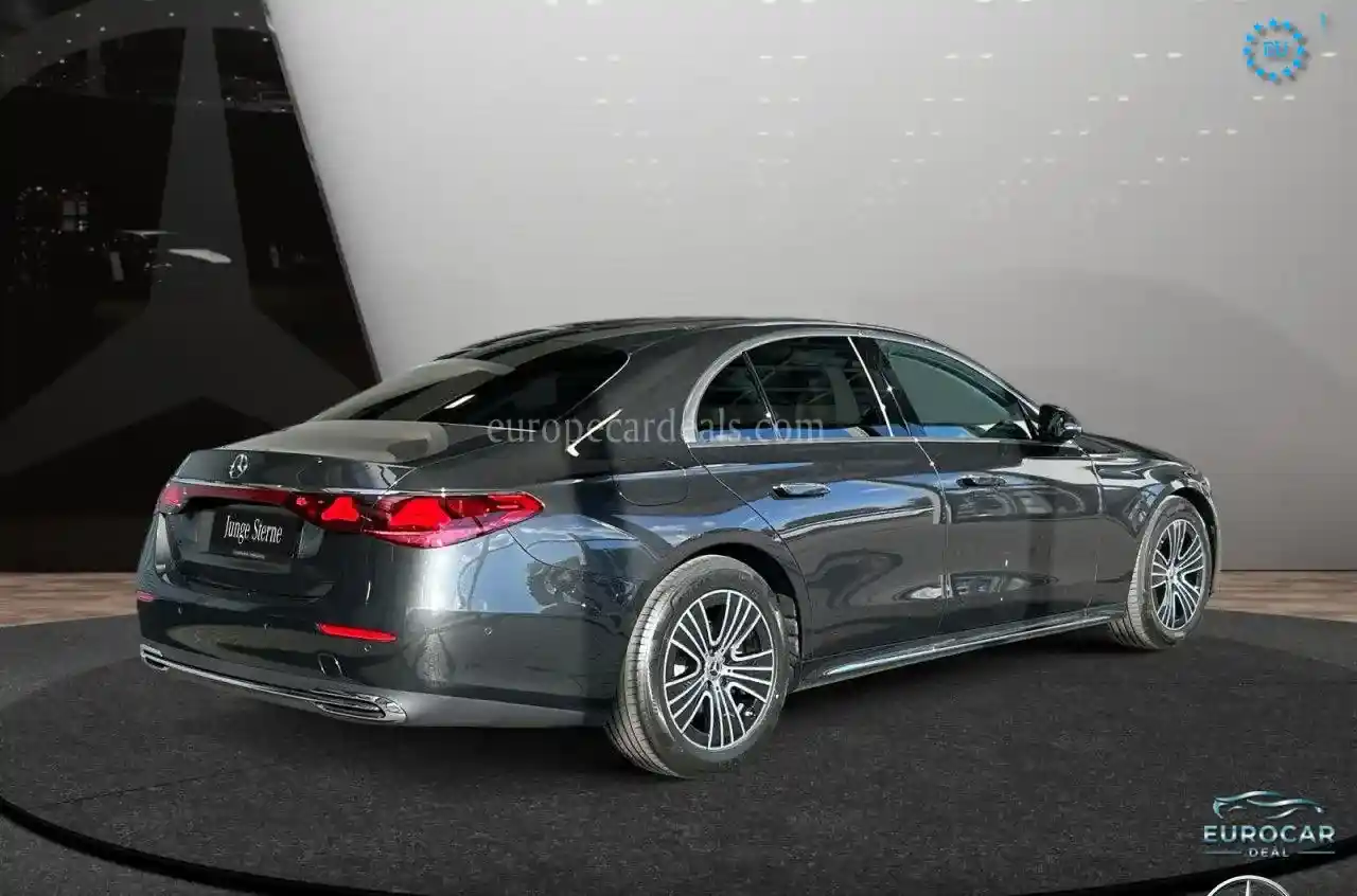 Mercedes-Benz E 200