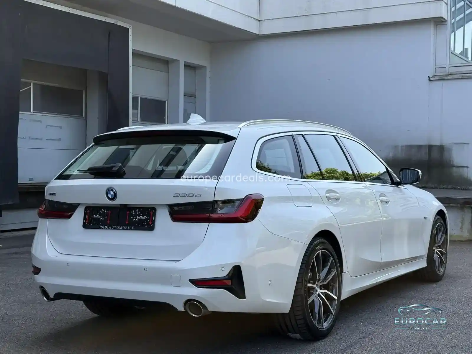 BMW 330