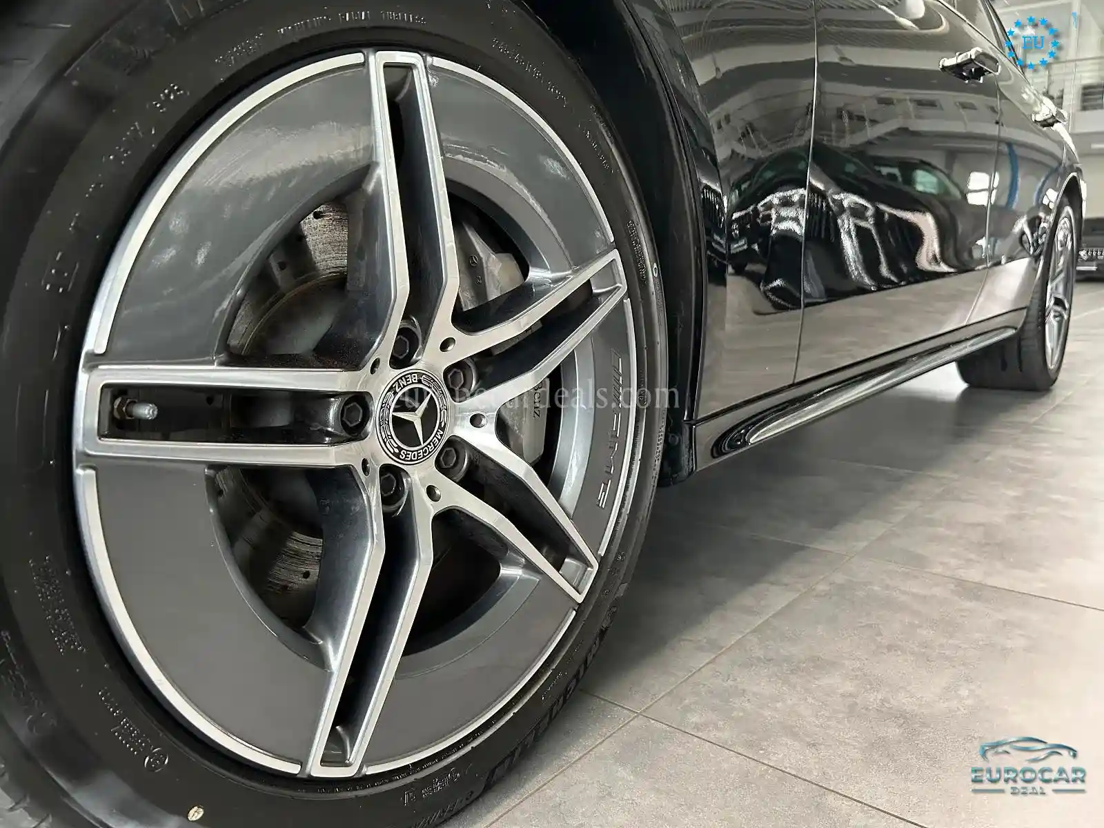Mercedes-Benz E 300